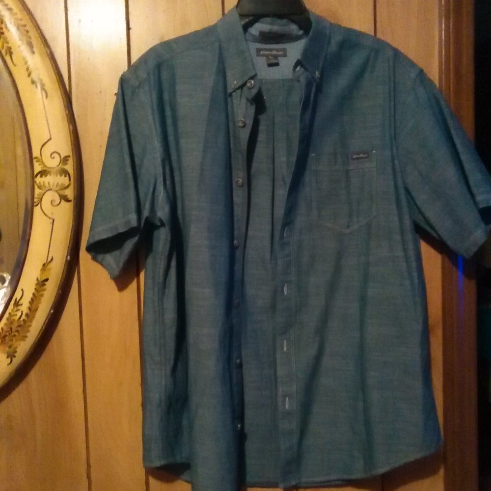 Eddie Bauer classic fit button down shirt